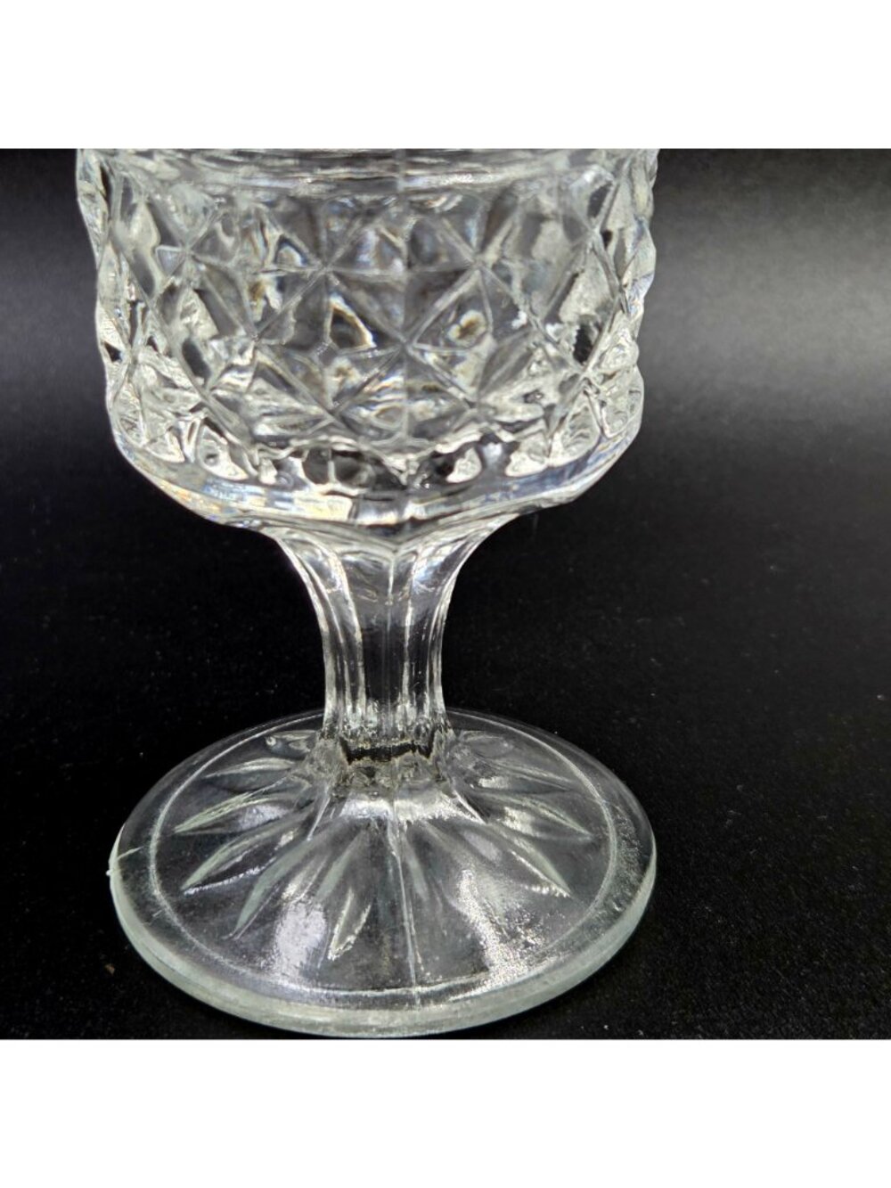 Anchor Hocking Wexford Set of 4 Criss-Cross Pattern Claret Wine - Picture 5 of 9
